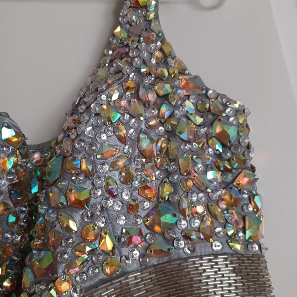 Dress - Picture 4 of 8